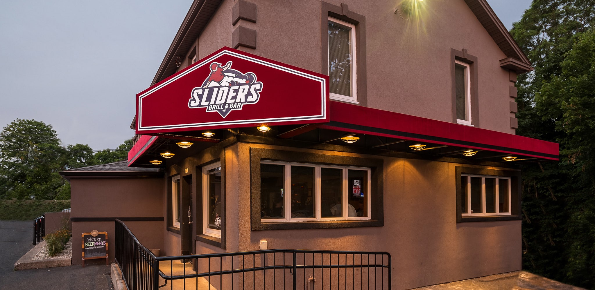 Plainville Ct Restaurant Best Sports Bar Best Wings Sliders